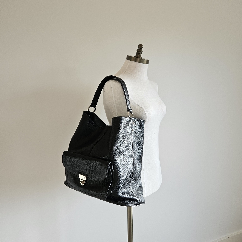 Elegant Black Leather Women's Bag